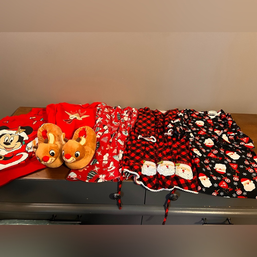 Girls 4T Christmas Bundle